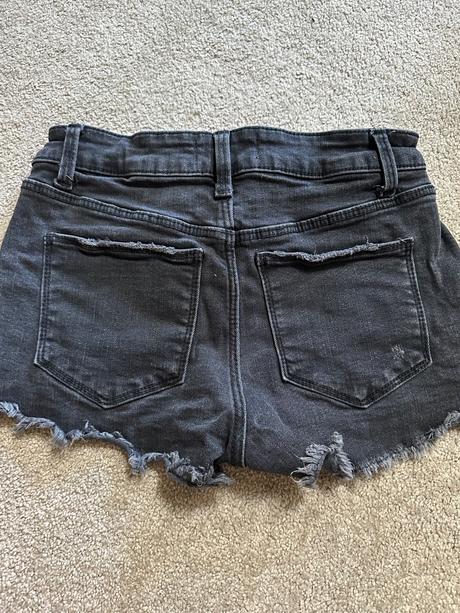 Kratasy cierne, zara,xs