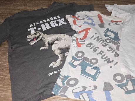 Tričká č.110, sinsay,110