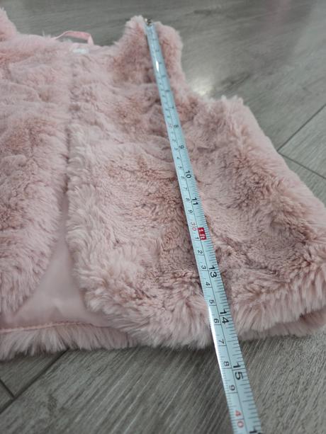 Chlpatá vesta dievčenská, h&m,128