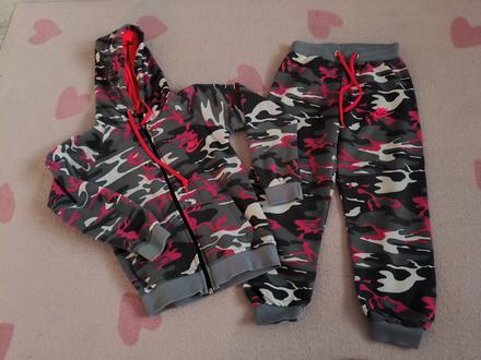 Teplakova suprava nike maskacova, nike,110