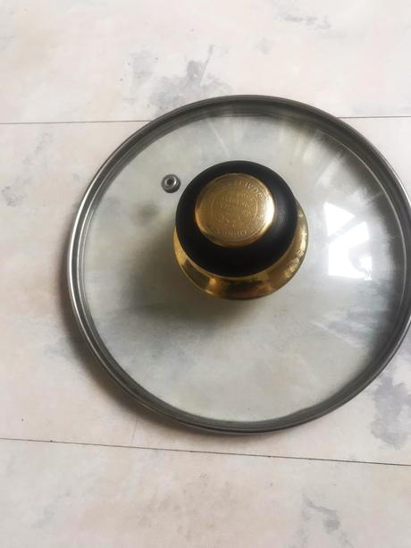 Sklenená pokrievka,