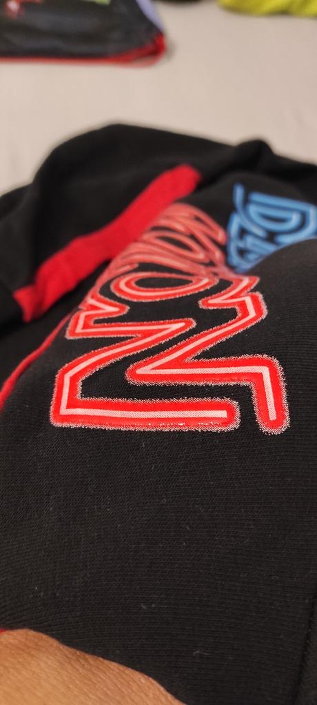 Zaujímavé hrubšie tričko, c&a,158