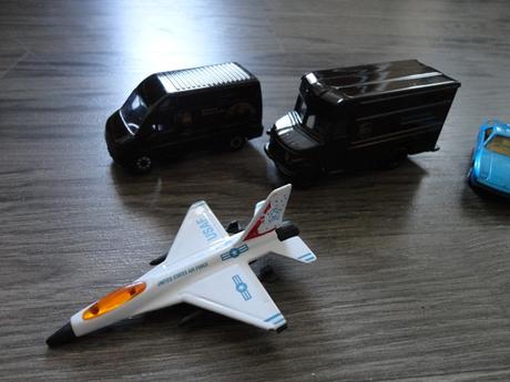 Autá - angličáky + na zotrvačník - 15 ks, 