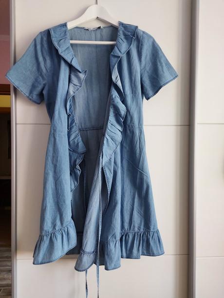 Volánové riflové šaty, s