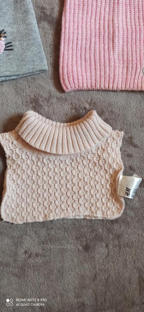 Čiapky, nákrčník na 3 roky, 98