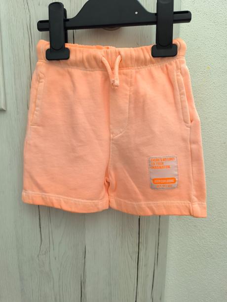 Šortky, zara,86