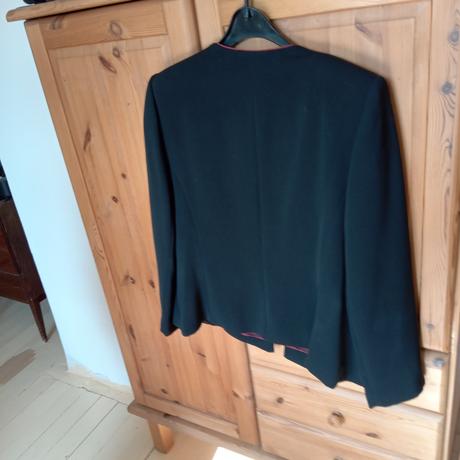 Trojdielny kostým, 52