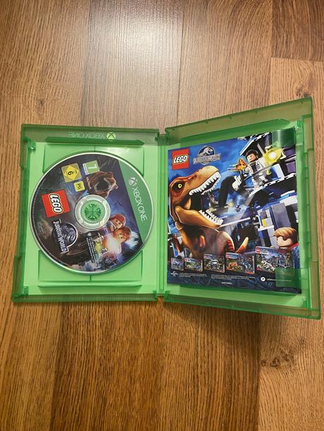 Lego jurský park na xbox one, 