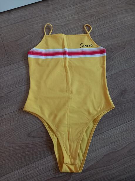 Body xs / s, tally weijl,xs