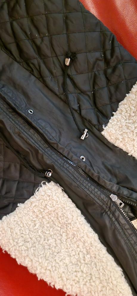 Bunda predĺžená s kožušinkou, 34