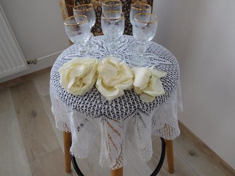 Poháriky likérové na nožičke 6 kusov top top stav., 