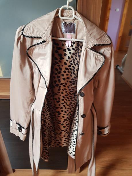 Kabatik, lipsy london,m