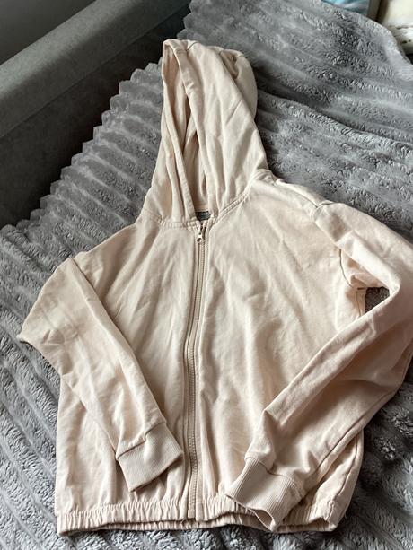 Mikina krémová, dole na gumičku, 146