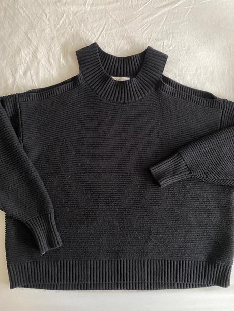 Sveter s vystrihnutymi ramenami, zara,s