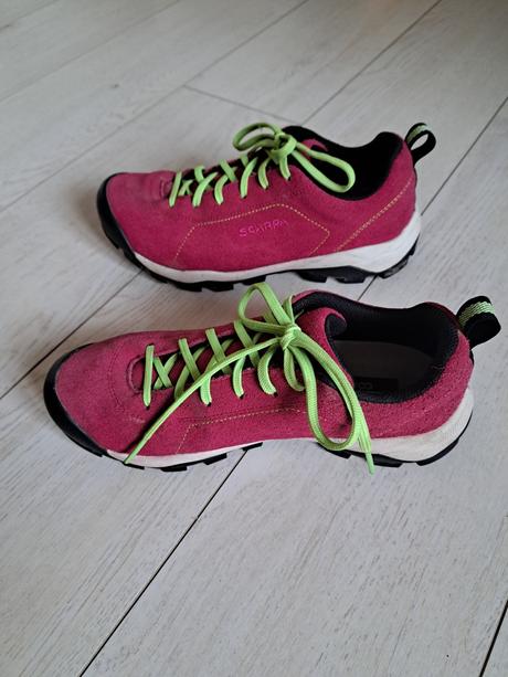 Trekove topanky scarpa, 35