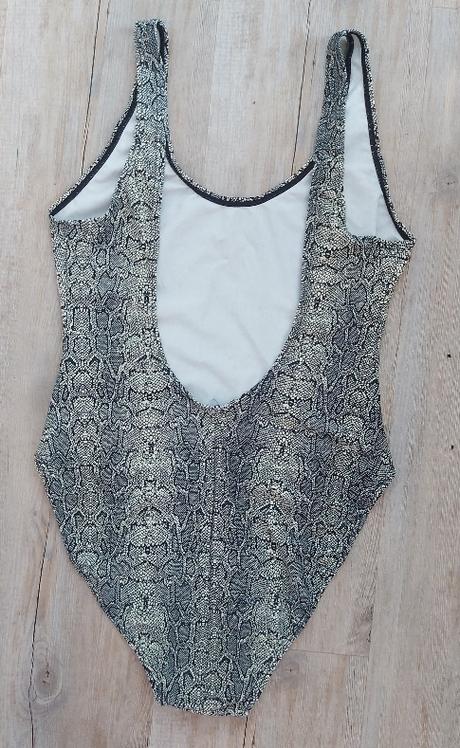 Plavky s hadím vzorom, 40