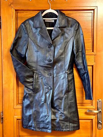 Kabát z pravej kože, s