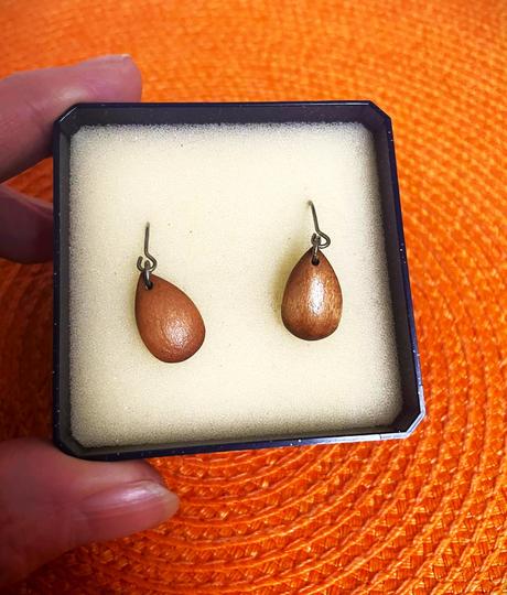 Drevené visiace náušnice, 