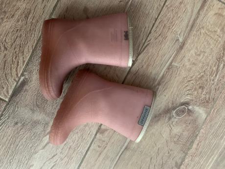 En fant gumáky nezateplené 24, en fant,24