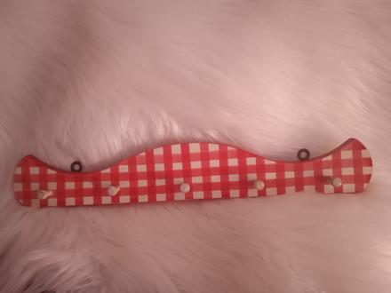 Retro drevený vešiak,