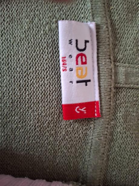 Dievčenský zelený pulóver., 164