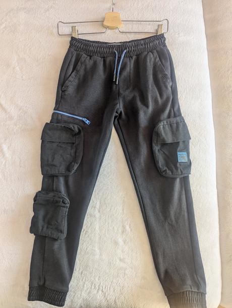 Nohavice s kapsami, reserved,140