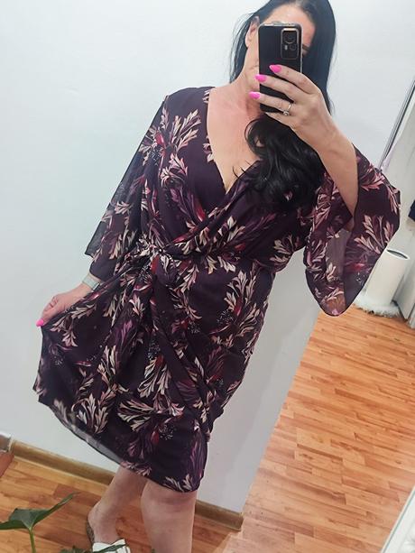 Fialové šaty, xxxl