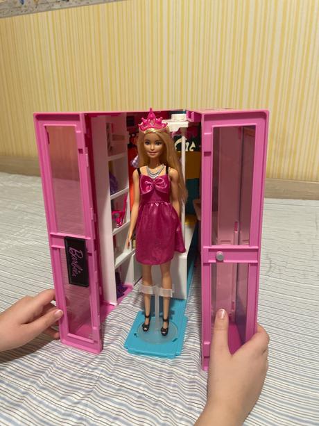 Barbie domček- šatník, 