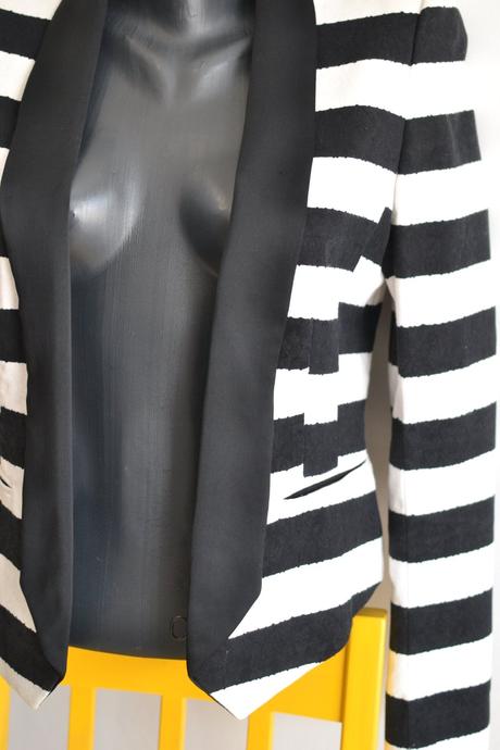 Čierno-biele sako marc aurel 34, 34