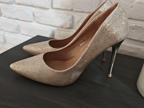 Úžasné zlaté lodičky 38, 38