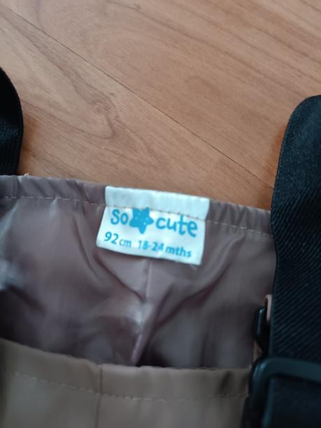 Nohavice do dažďa, pepco,92