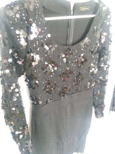 Krátke šaty s glitrami, s