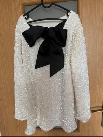 Elegantné flitrované šaty, m