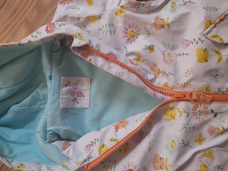 Nepremokavá bundička, tu,86