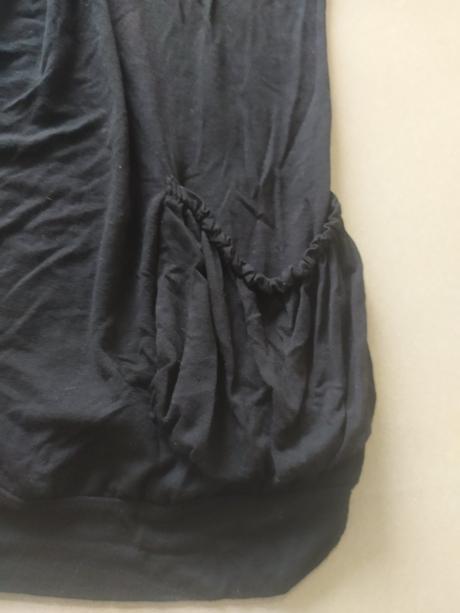 629 tricko pekne nekrcive  ma.vrecka, fornarina,m