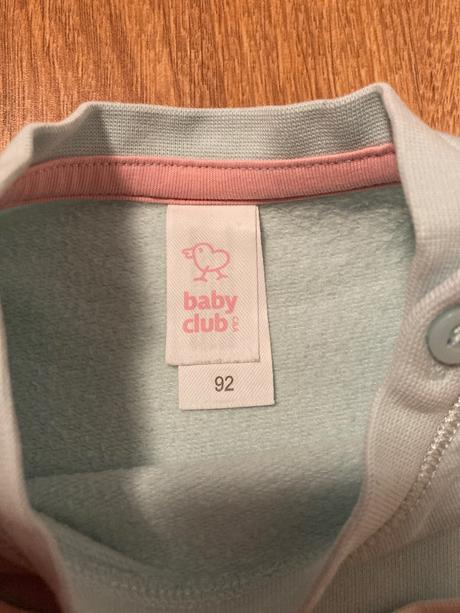 Veľmi pekne mikinky c&a, baby club,92