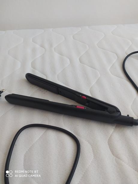 Žehlička na vlasy rowenta, 