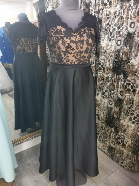 Spoločenské šaty vo veľkosti s/m, m / s