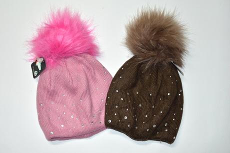 Čiapočka s brmbolcom,