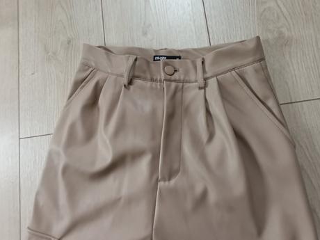 Kožené nohavice, 36