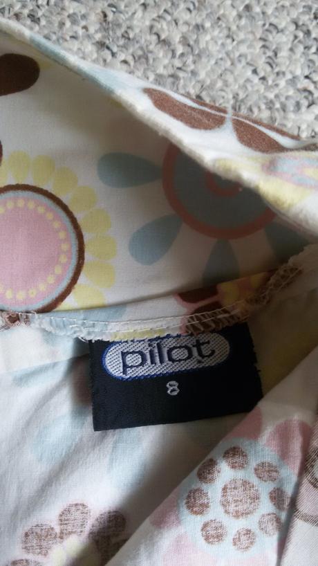 Kvietkovana sukna zn.pilot vel.s, s