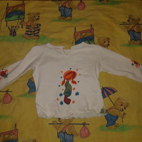 Dievčenské tričko, 92