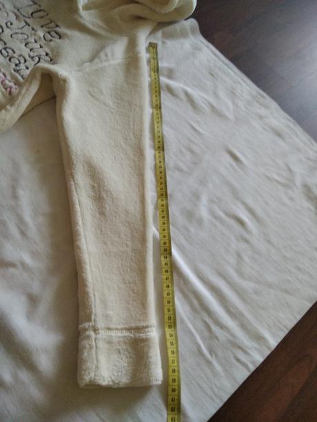 Velurova mikina, 140