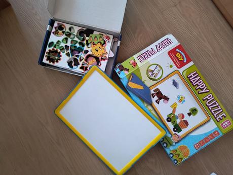 Magnetická tabuľka s magnetkami, 