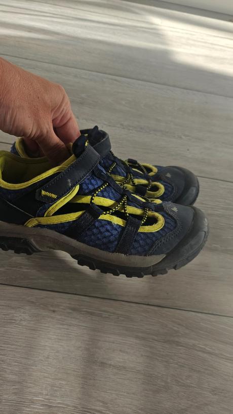 Quechua sportove samdalky v.32, quechua,32