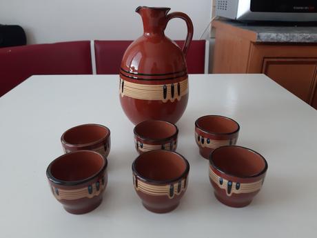 Keramické poháriky s džbánom, 