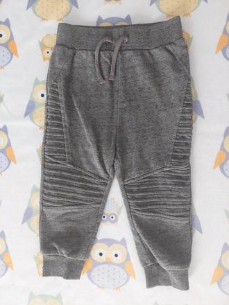 Frajerské tepláčiky zn.primark veľ.86, primark,86