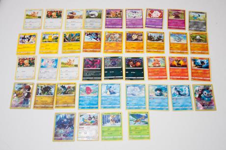 Pokemon karty 40 ks,