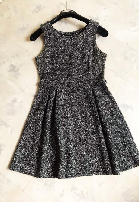 Teplé šaty bez rukávov s/m, atmosphere,m