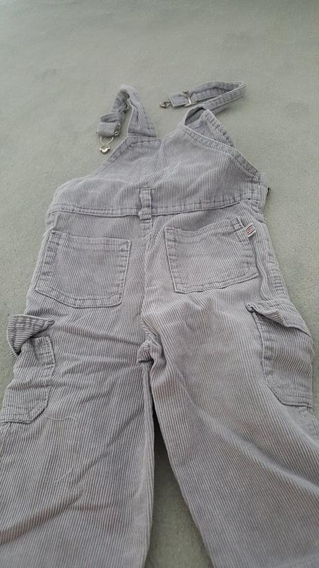 Sivé menšestráky, 74